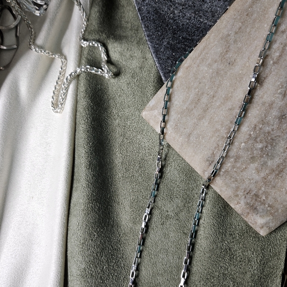 Dramatic Silver Box Chain - Picture 7 of 9